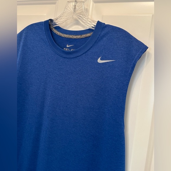 Nike Dri-FIT Sleeveless Training Top in Blue – Men’s Medium - Picture 4 of 8